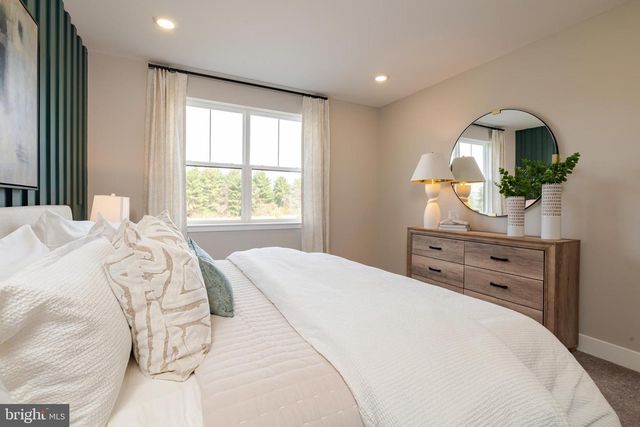 240 CORA BERGEN BLVD, Titusville, NJ 08560