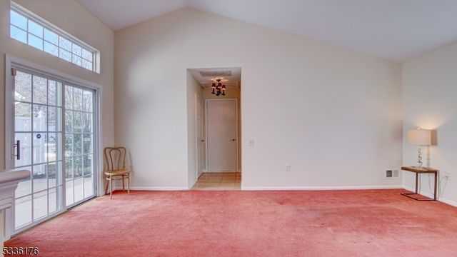 295 Waxwing Dr, Monroe Twp., NJ 08831