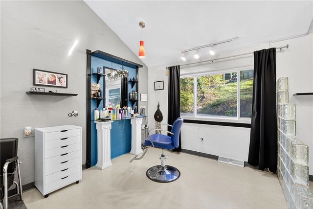 2614 Lincoln Way, White Oak, PA 15131