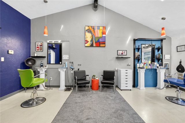 2614 Lincoln Way, White Oak, PA 15131