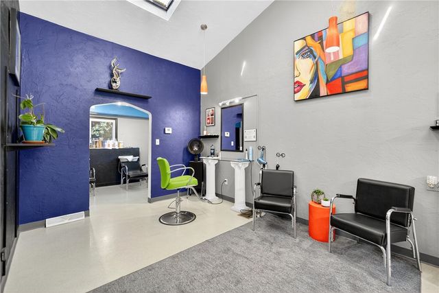 2614 Lincoln Way, White Oak, PA 15131