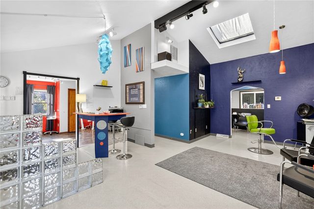 2614 Lincoln Way, White Oak, PA 15131