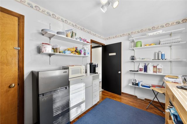 2614 Lincoln Way, White Oak, PA 15131