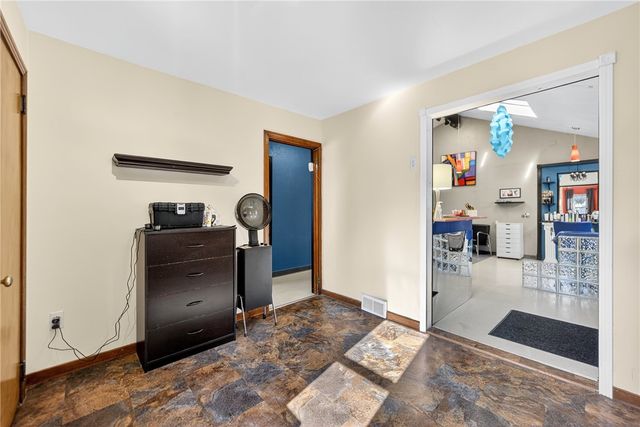 2614 Lincoln Way, White Oak, PA 15131