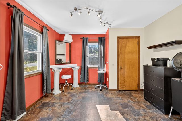 2614 Lincoln Way, White Oak, PA 15131