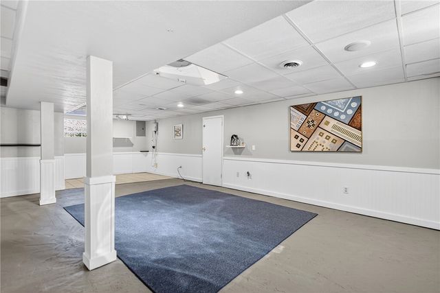 2614 Lincoln Way, White Oak, PA 15131