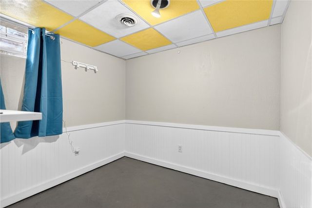 2614 Lincoln Way, White Oak, PA 15131