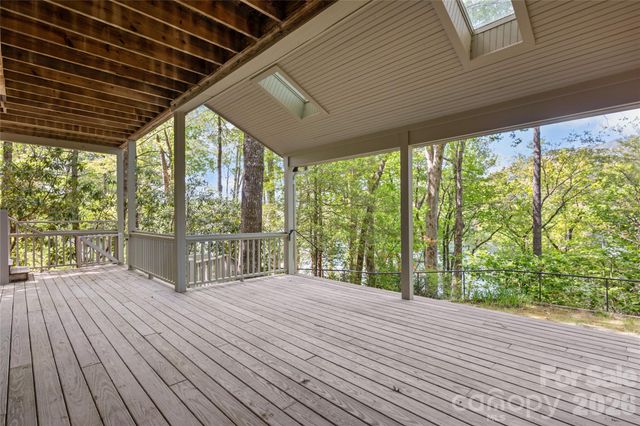 1957 Cold Mountain Road, Lake Toxaway, NC 28747