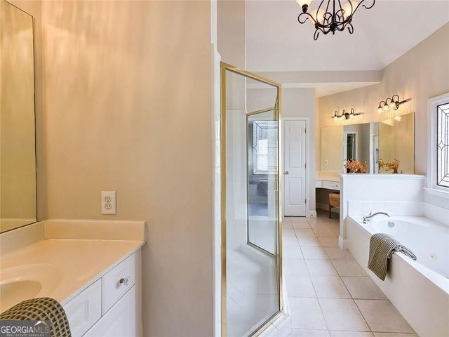 530 Brookeshyre Court, Woodstock, GA 30188