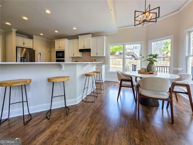 530 Brookeshyre Court, Woodstock, GA 30188