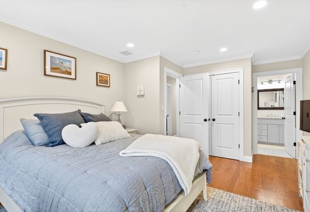 23 Palmer St 1, Waltham, MA 02451