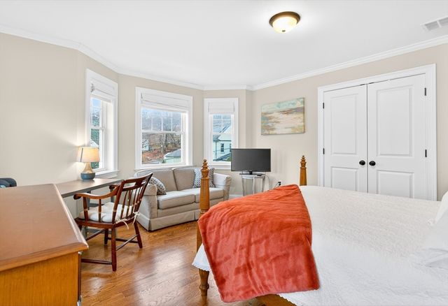 23 Palmer St 1, Waltham, MA 02451