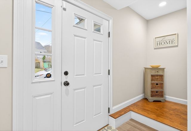 23 Palmer St 1, Waltham, MA 02451