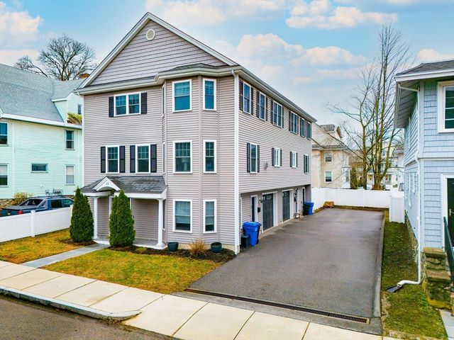 23 Palmer St 1, Waltham, MA 02451