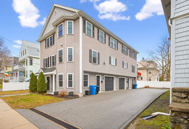 23 Palmer St 1, Waltham, MA 02451