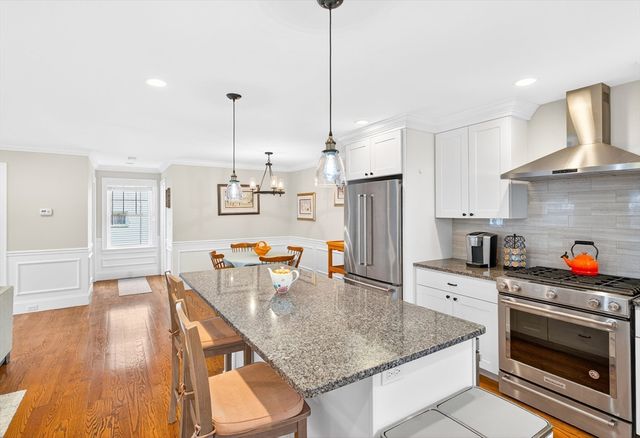 23 Palmer St 1, Waltham, MA 02451