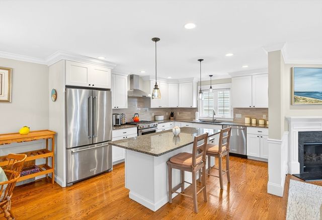 23 Palmer St 1, Waltham, MA 02451