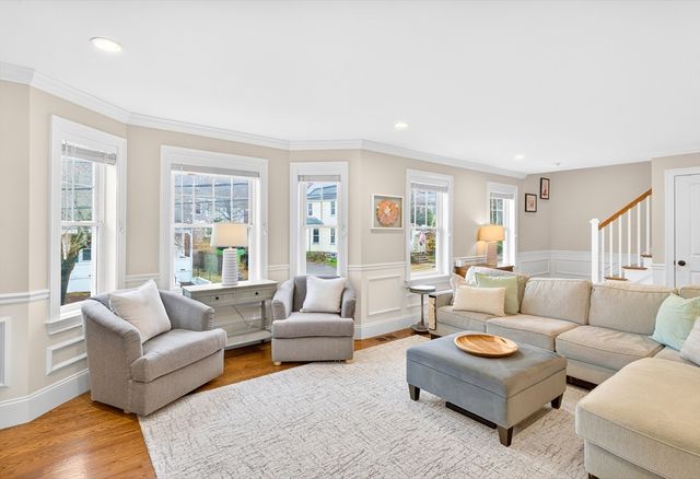 23 Palmer St 1, Waltham, MA 02451