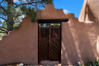 266 Tano Road, Santa Fe, NM 87506