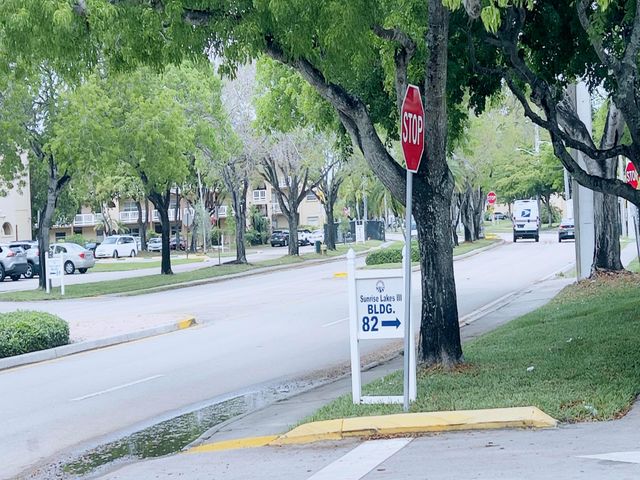 8901 Sunrise Lakes Boulevard 307, Sunrise, FL 33322