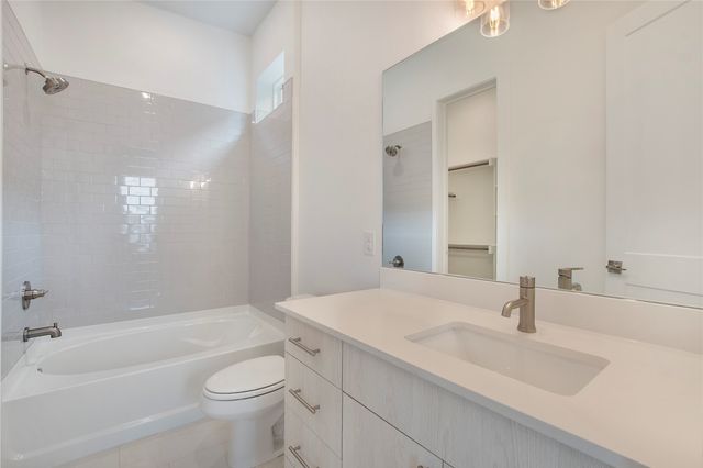 4205 Roseland Avenue 205, Dallas, TX 75204