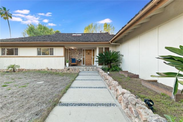 10261 Calvin, Northridge, CA 91324