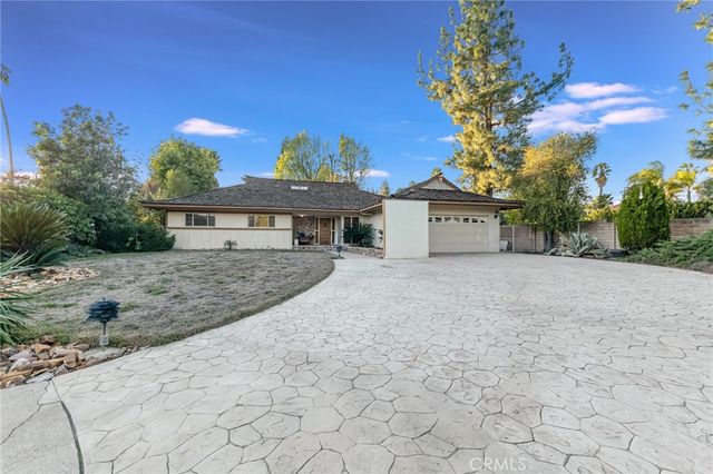 10261 Calvin, Northridge, CA 91324