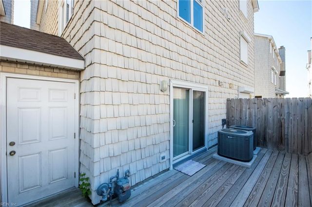 2324 Osprey Villa CT, Virginia Beach, VA 23451