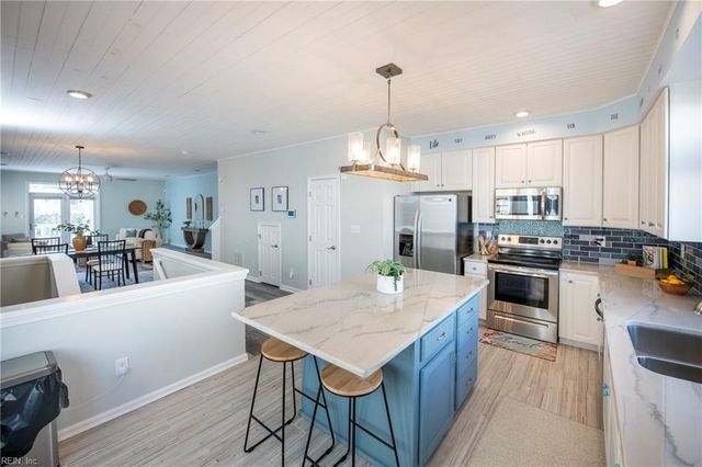 2324 Osprey Villa CT, Virginia Beach, VA 23451