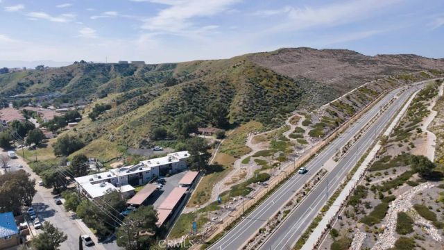 17847 Beneda 16, Canyon Country, CA 91351