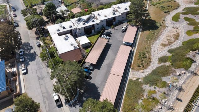 17847 Beneda 16, Canyon Country, CA 91351