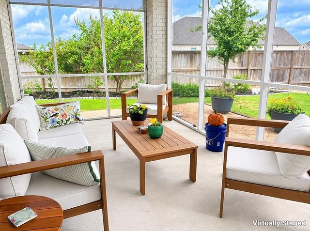 136 Ironbark BND, Bastrop, TX 78602