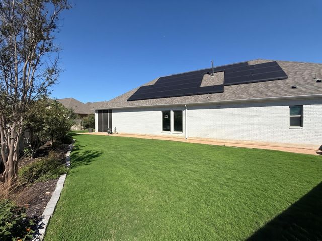 136 Ironbark BND, Bastrop, TX 78602