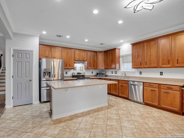 7654 EAGLE LEDGE, San Antonio, TX 78249