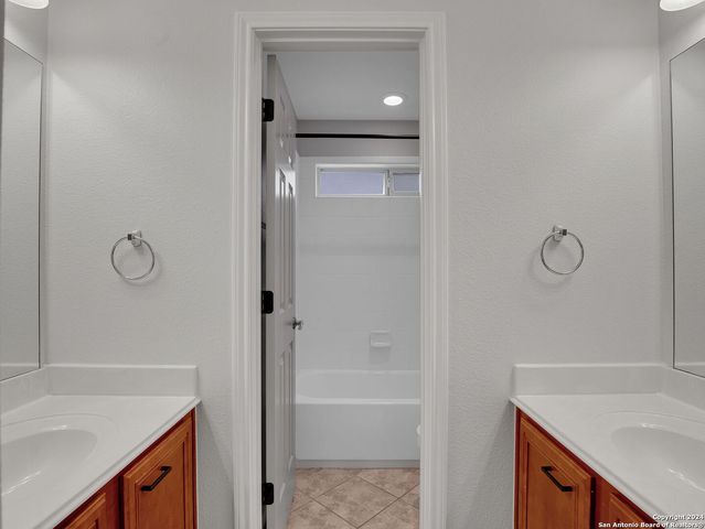 7654 EAGLE LEDGE, San Antonio, TX 78249