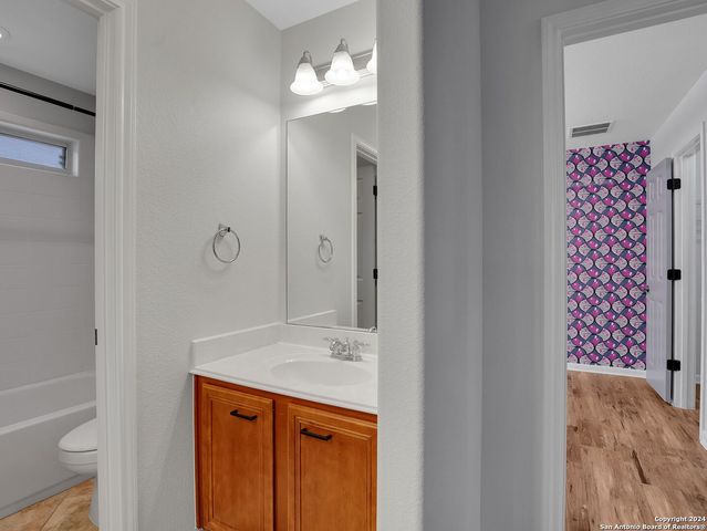 7654 EAGLE LEDGE, San Antonio, TX 78249