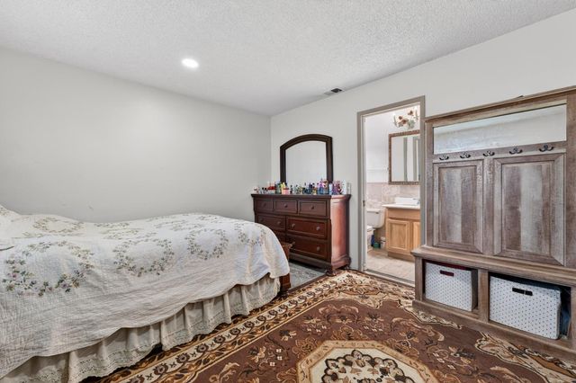 6500 Cookson Ct, Fair Oaks, CA 95628