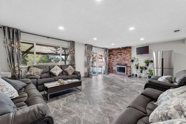 6500 Cookson Ct, Fair Oaks, CA 95628