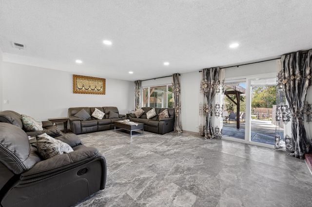 6500 Cookson Ct, Fair Oaks, CA 95628