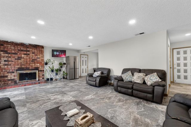 6500 Cookson Ct, Fair Oaks, CA 95628