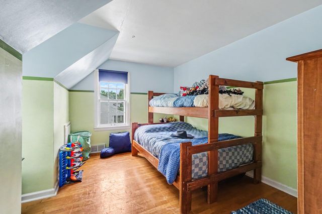 1205 Cambridge Drive, Kalamazoo, MI 49001
