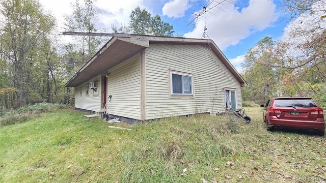 37 Risch Road, Webberville Village, MI 48892