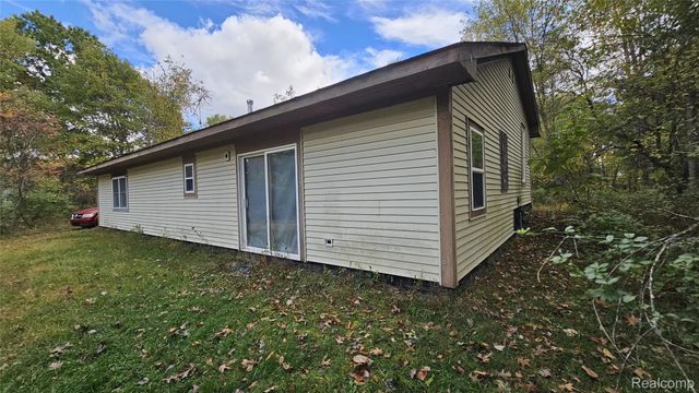 37 Risch Road, Webberville Village, MI 48892