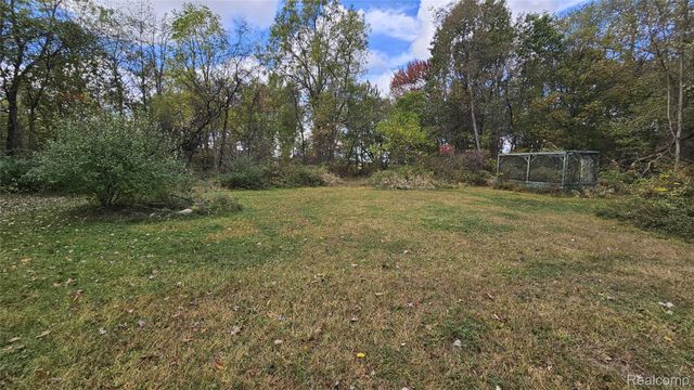 37 Risch Road, Webberville Village, MI 48892