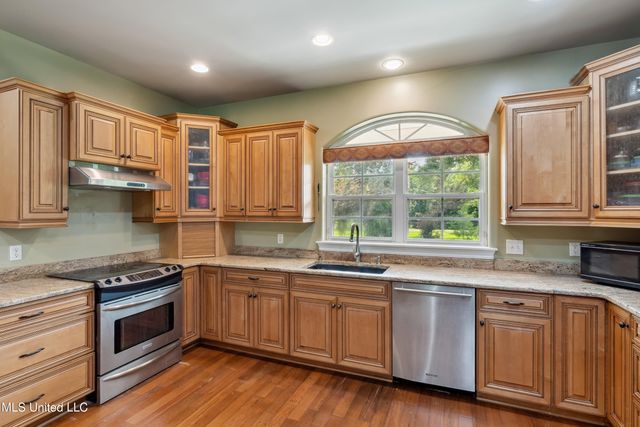 7446 Lazy Acres Road, Pass Christian, MS 39571