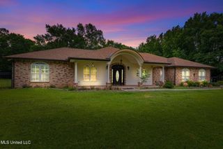 7446 Lazy Acres Road, Pass Christian, MS 39571