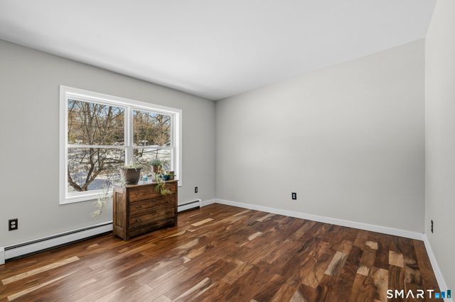 23 Versailles Road, Lisbon, CT 06351