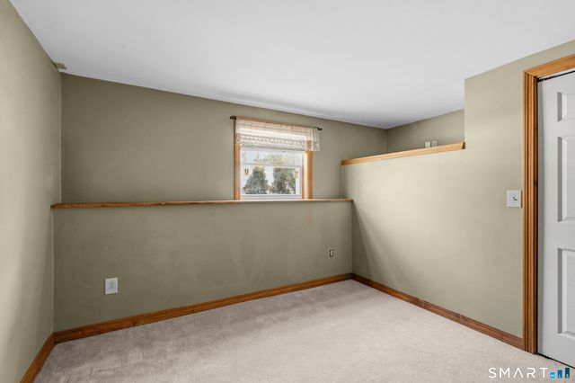 23 Versailles Road, Lisbon, CT 06351