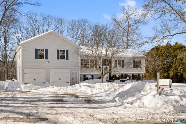 23 Versailles Road, Lisbon, CT 06351