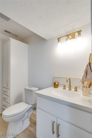 619 Canford Avenue NW, Massillon, OH 44646